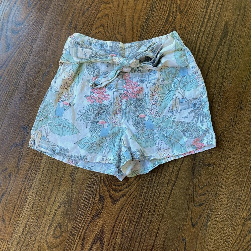 100% Linen shorts Size XS